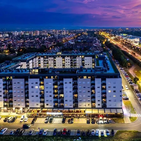 Apartment Lux Park Novi