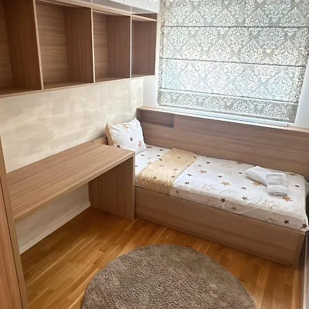 Διαμέρισμα Lux Park Novi *