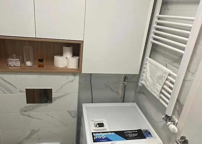 Lux Park Novi Apartman *